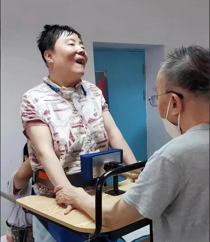 医院回应女孩铊中毒,医院回应女孩铊中毒事件