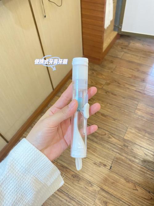 大爷体内藏52年牙刷,大爷体内藏52年牙刷称以为能溶解掉